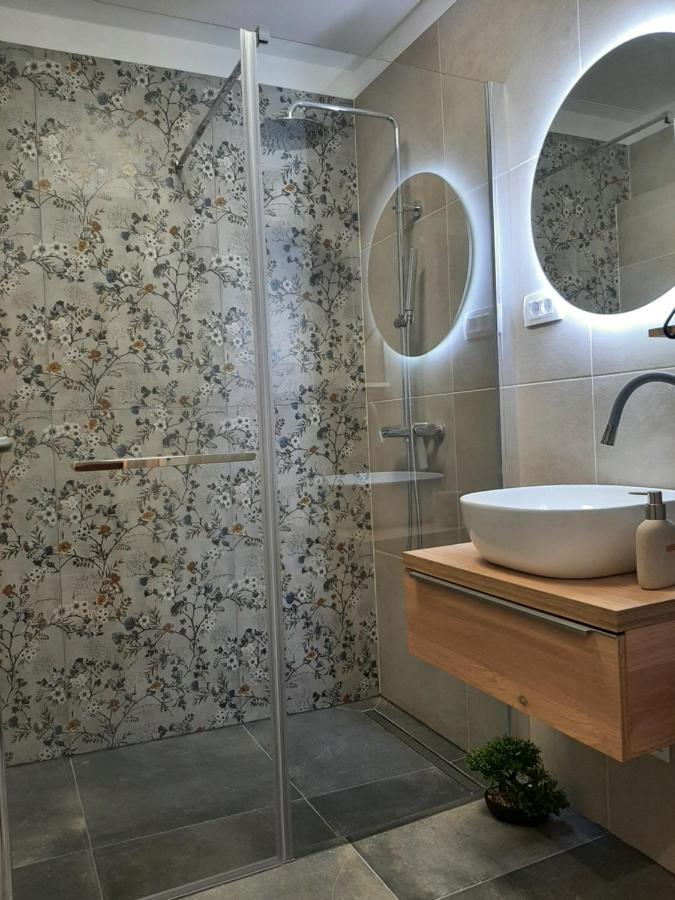 Qr Apartment For Family, Couples, And Friends Stay In Rijeka Exterior photo